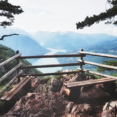 Chess Lessons Dubai | Best of Serbia